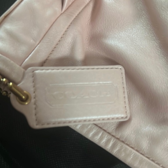 Coach Leather Hobo Bag. New bag never used, just missing the tags. - Picture 4 of 5